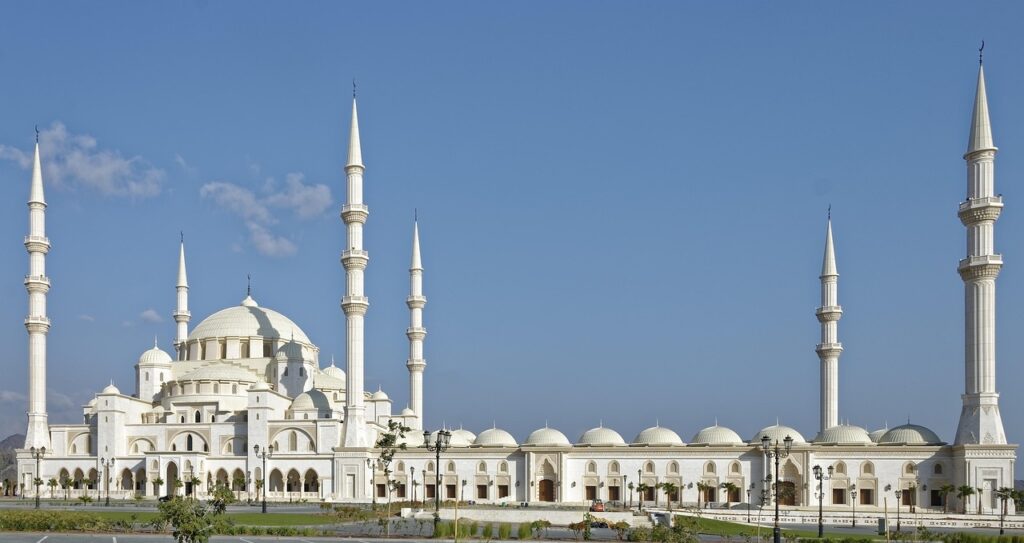 Fujairah foto em dia de sol.