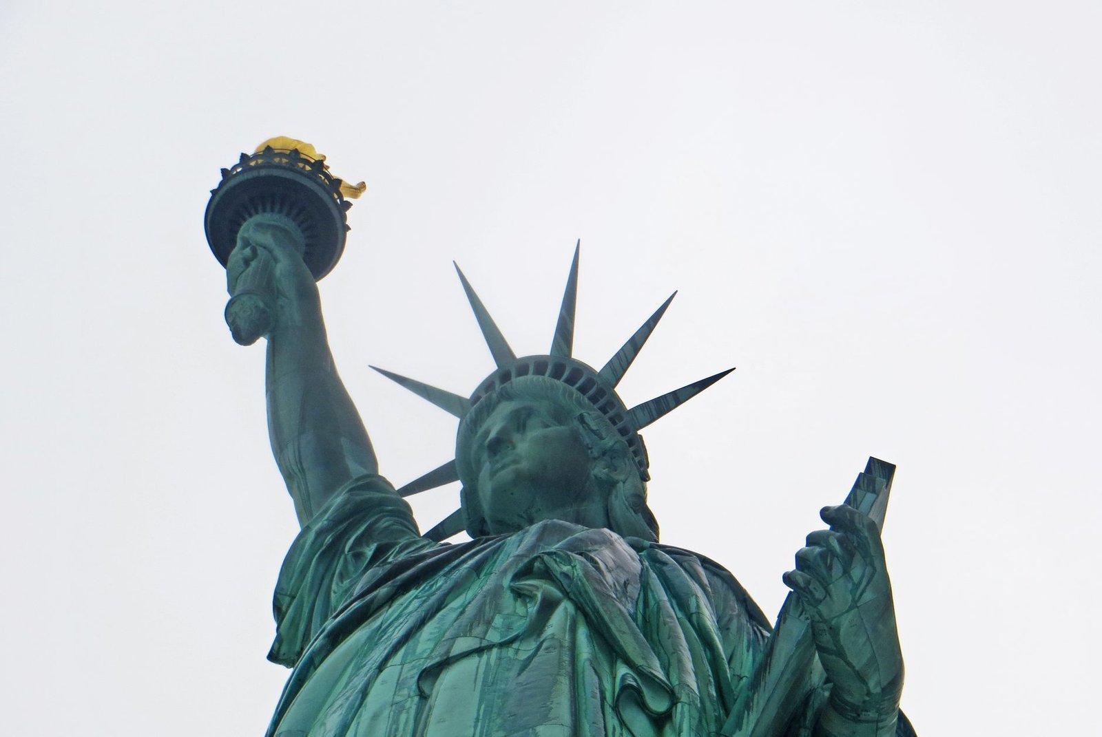 Couronne de la Statue de la Liberté vue de près
