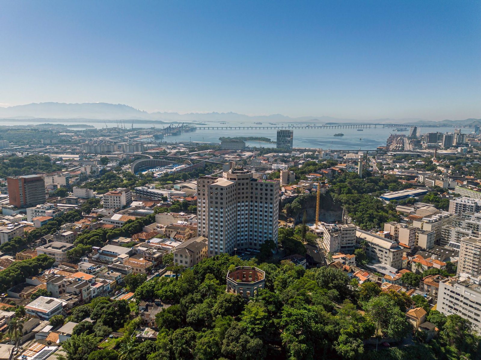 Vista panorâmica do Rio de Janeiro para ilustrar roteiro ao Cristo Redentor