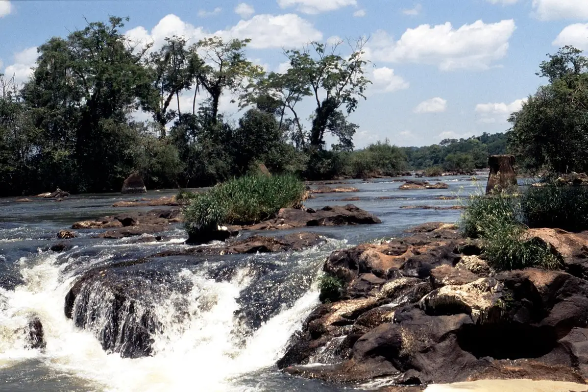 Rio Iguaçu no Parque Nacional do Iguaçu