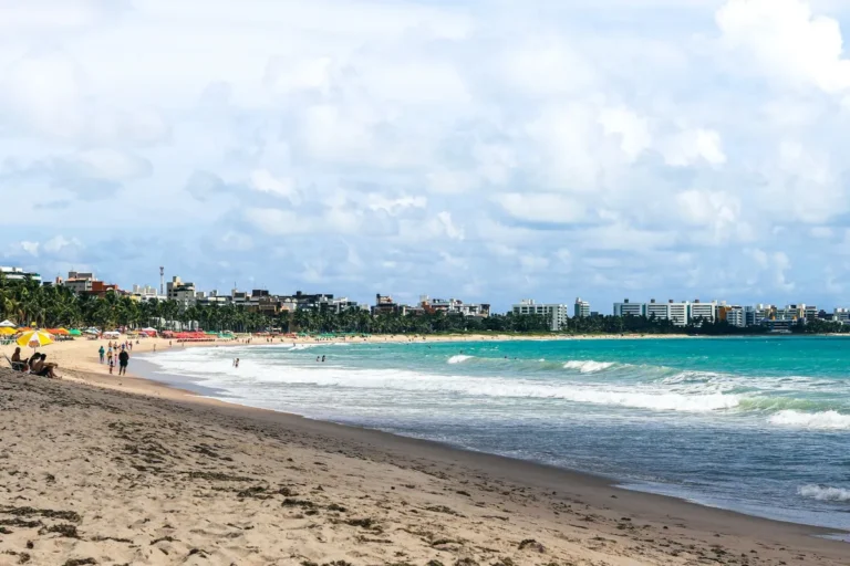 João Pessoa: o que vale seu tempo entre praias e história