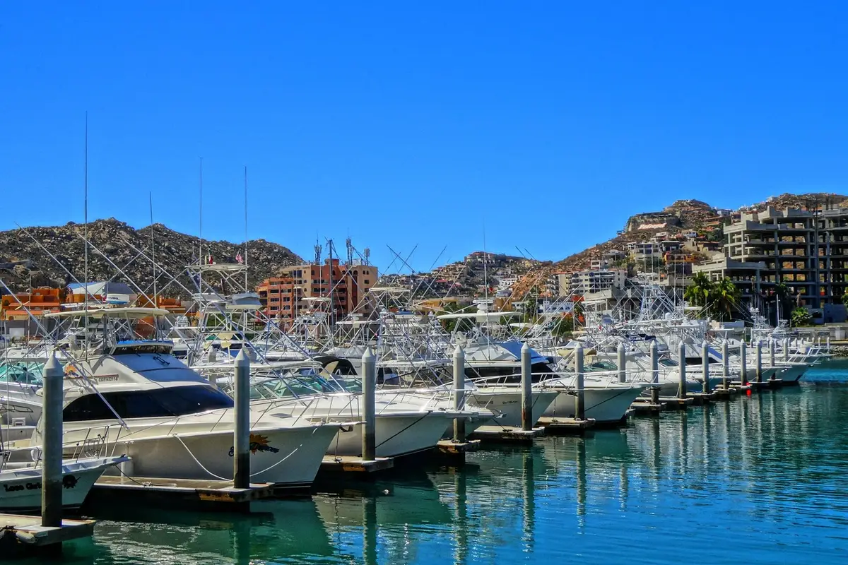 Cabo San Lucas in 4 Days: The Right Beaches, Fewer Tourist Traps