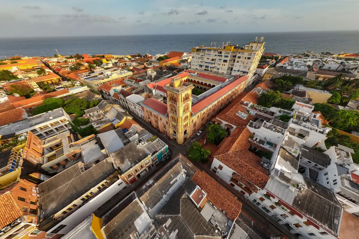 Centro Histórico de Cartagena junto ao mar