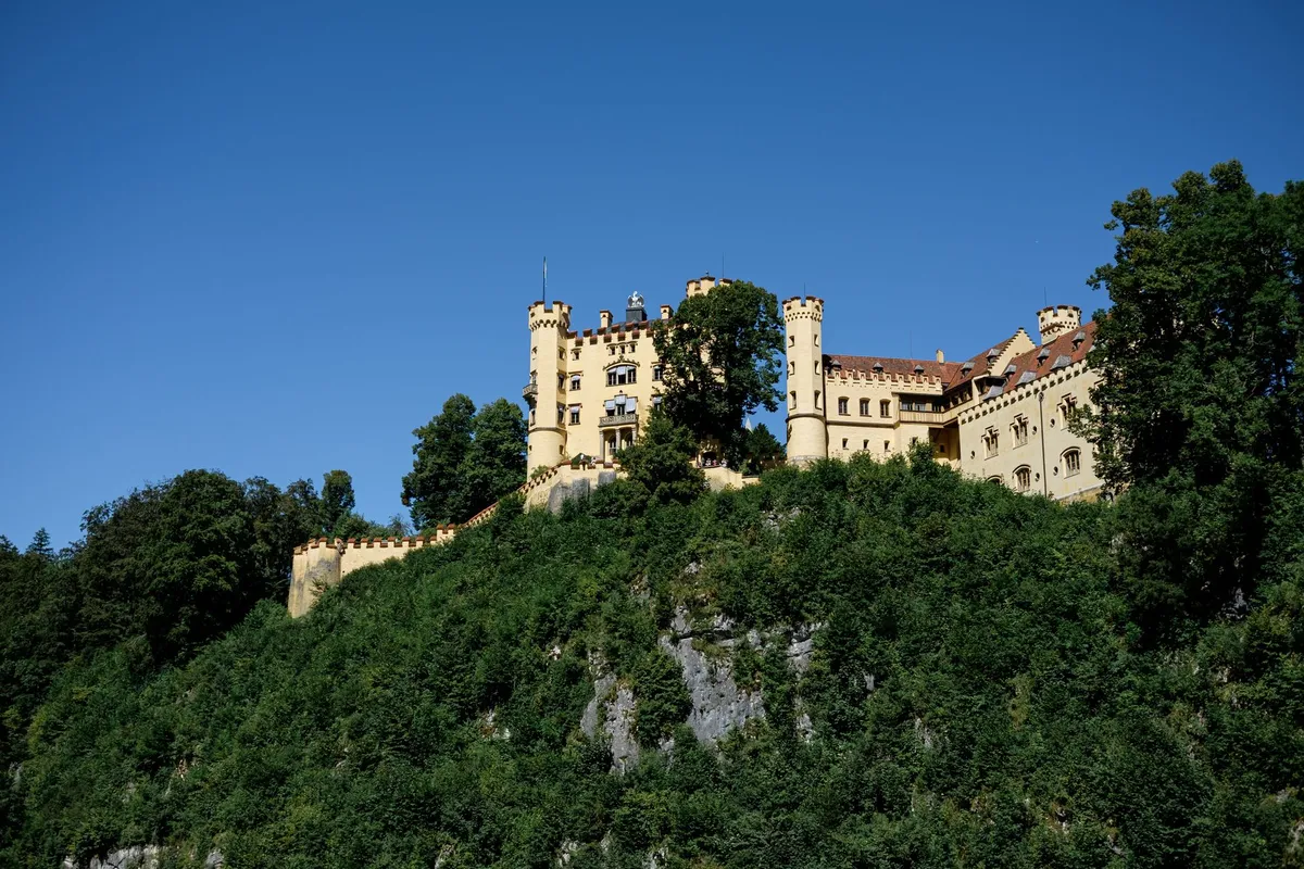 Castelo de Hohenschwangau, vizinho e antecessor do Castelo de Neuschwanstein