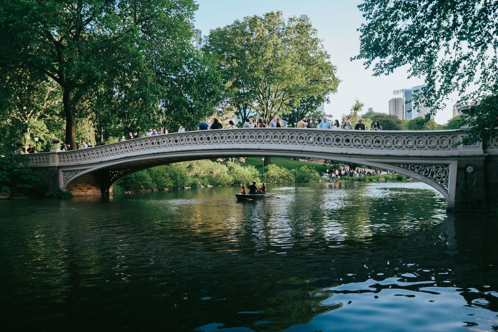 Bow Bridge, a ponte de ferro fundido mais fotografada do Central Park