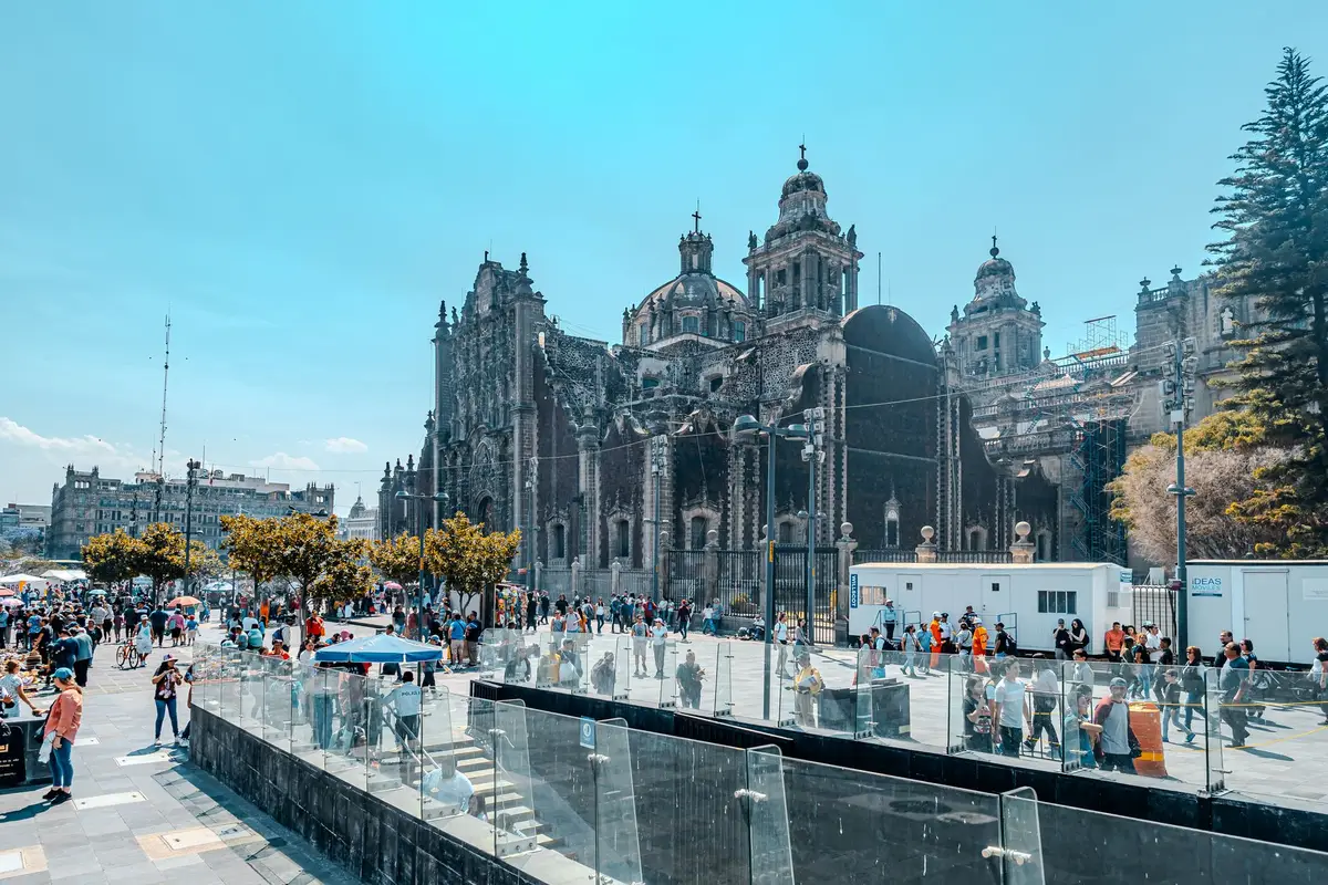 Catedral Metropolitana e Zócalo na Cidade do México