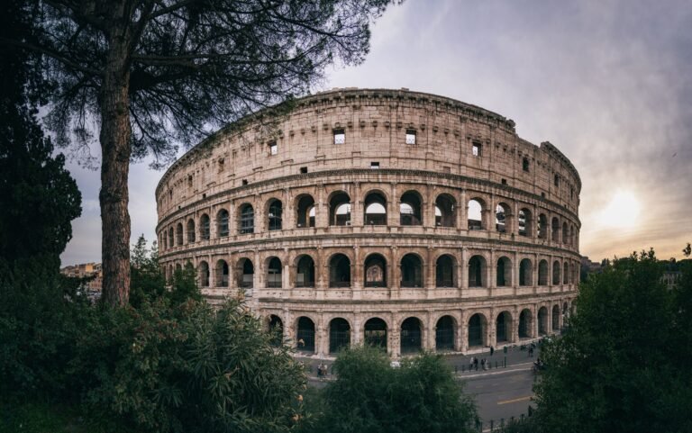 Roma histórica: guía completa de ruinas, iglesias y arte