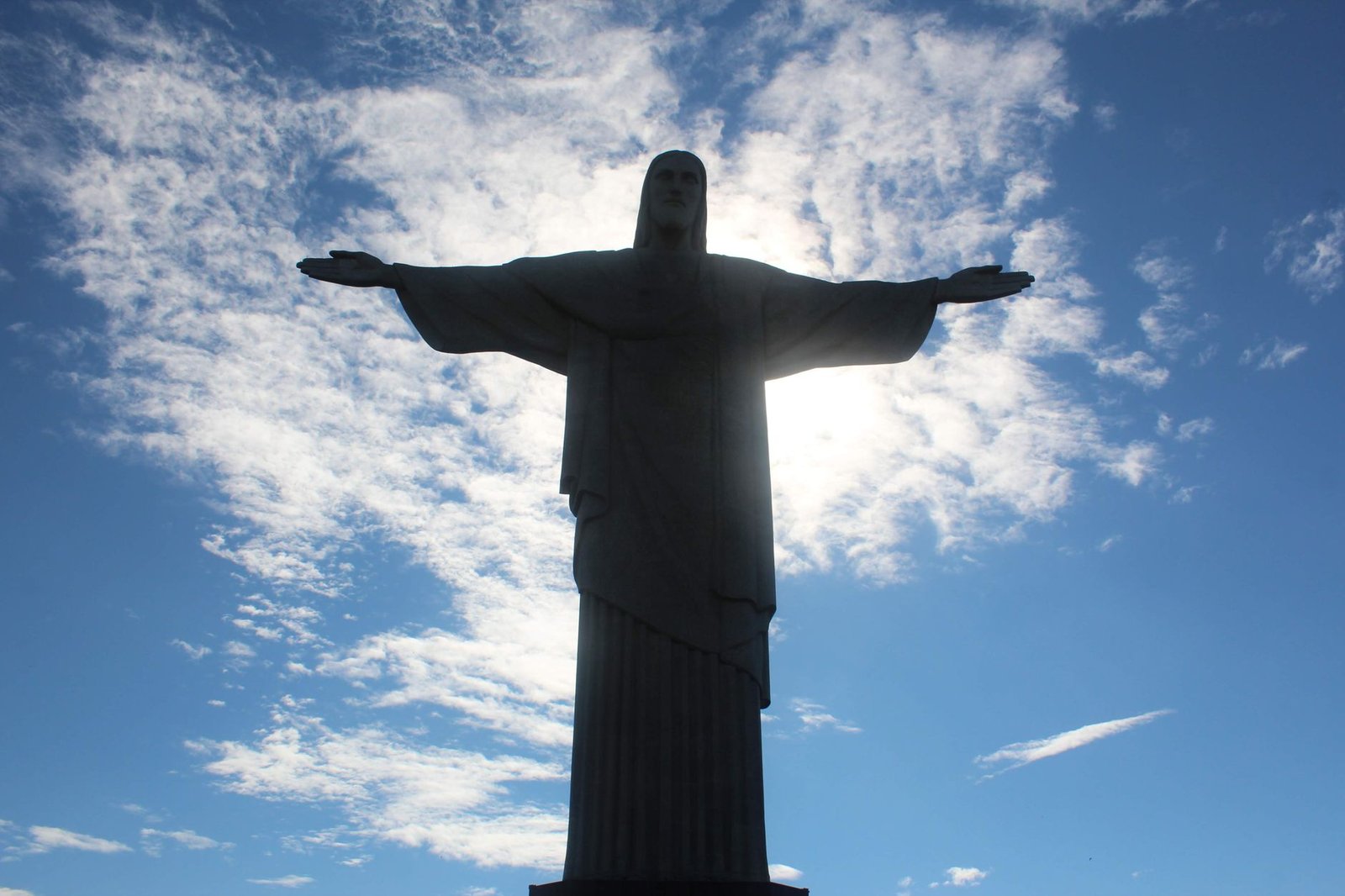 Statue du Christ Rédempteur, accessible en navette ou en train
