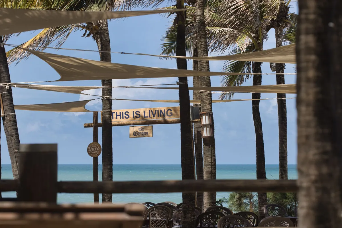 Praia no litoral próximo a Fortaleza