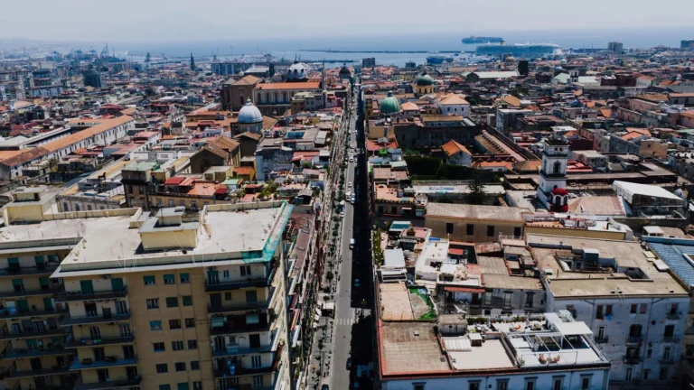Nápoles, Itália: época, bairro e orçamento para planejar a viagem
