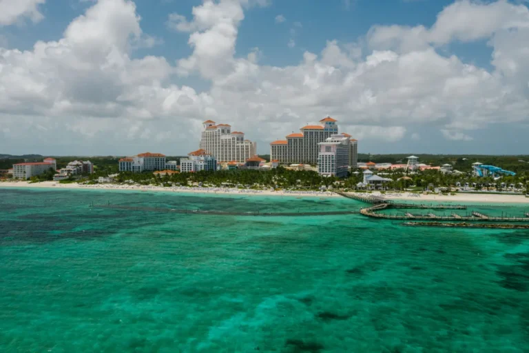Bahamas vs. Caribe: el error que confunde a quien viaja a Nassau