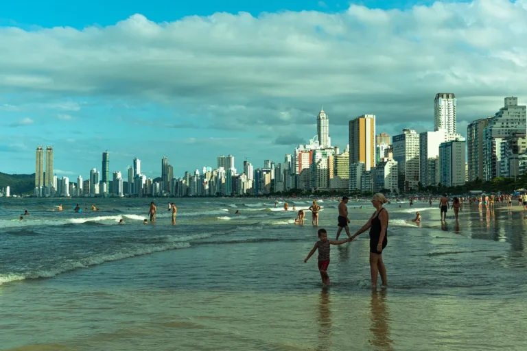 Praia Central de Balneário Camboriú: como está a Nova Orla em 2026