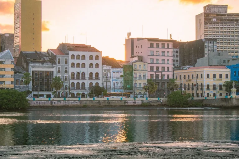 Recife: o que fazer e onde ficar na primeira viagem