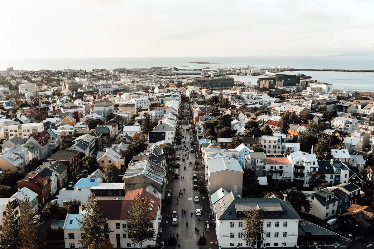 Casas coloridas no centro de Reykjavík