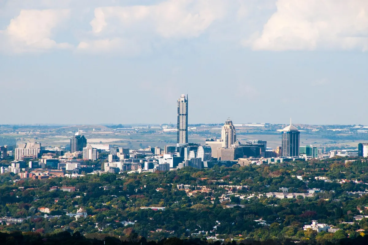 Skyline do bairro de Sandton em Joanesburgo durante o dia
