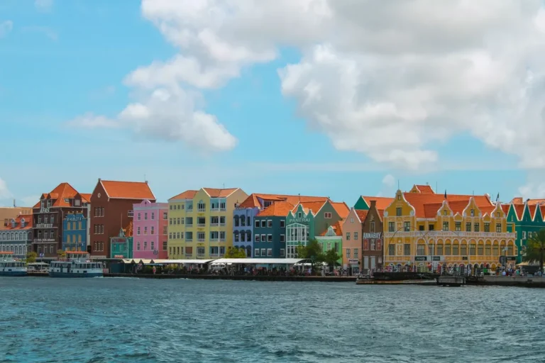 Willemstad, Curaçao : le guide pour en profiter au-delà des plages