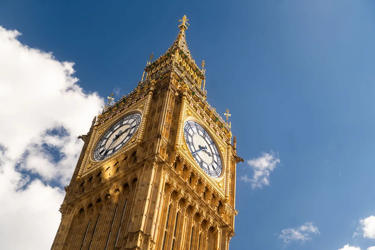 Detalhe da parte superior da Elizabeth Tower, conhecida como Big Ben