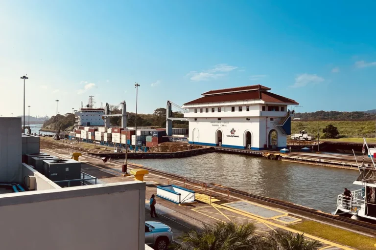 Canal do Panamá: ingressos, eclusas e qual centro visitar