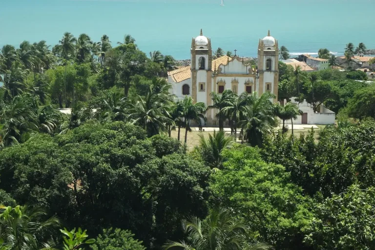 Carnaval de Recife e Olinda 2027: Blocos e Onde Ficar