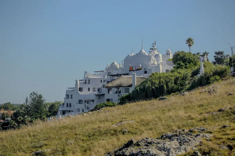 Casapueblo e Mão na Areia: preço, horário, roteiro