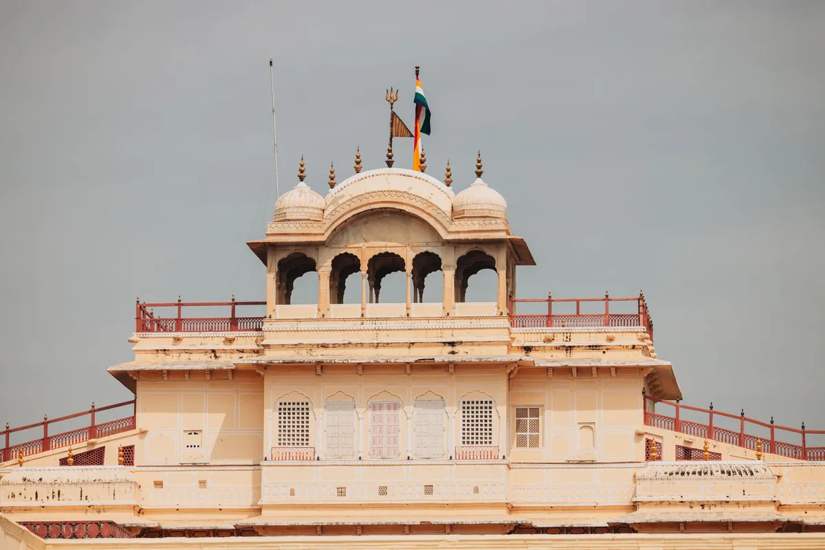 Arquitetura detalhada do City Palace em Jaipur