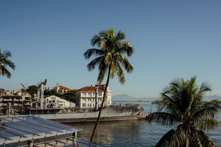 Ilha Fiscal e Baía de Guanabara: evite viagem perdida