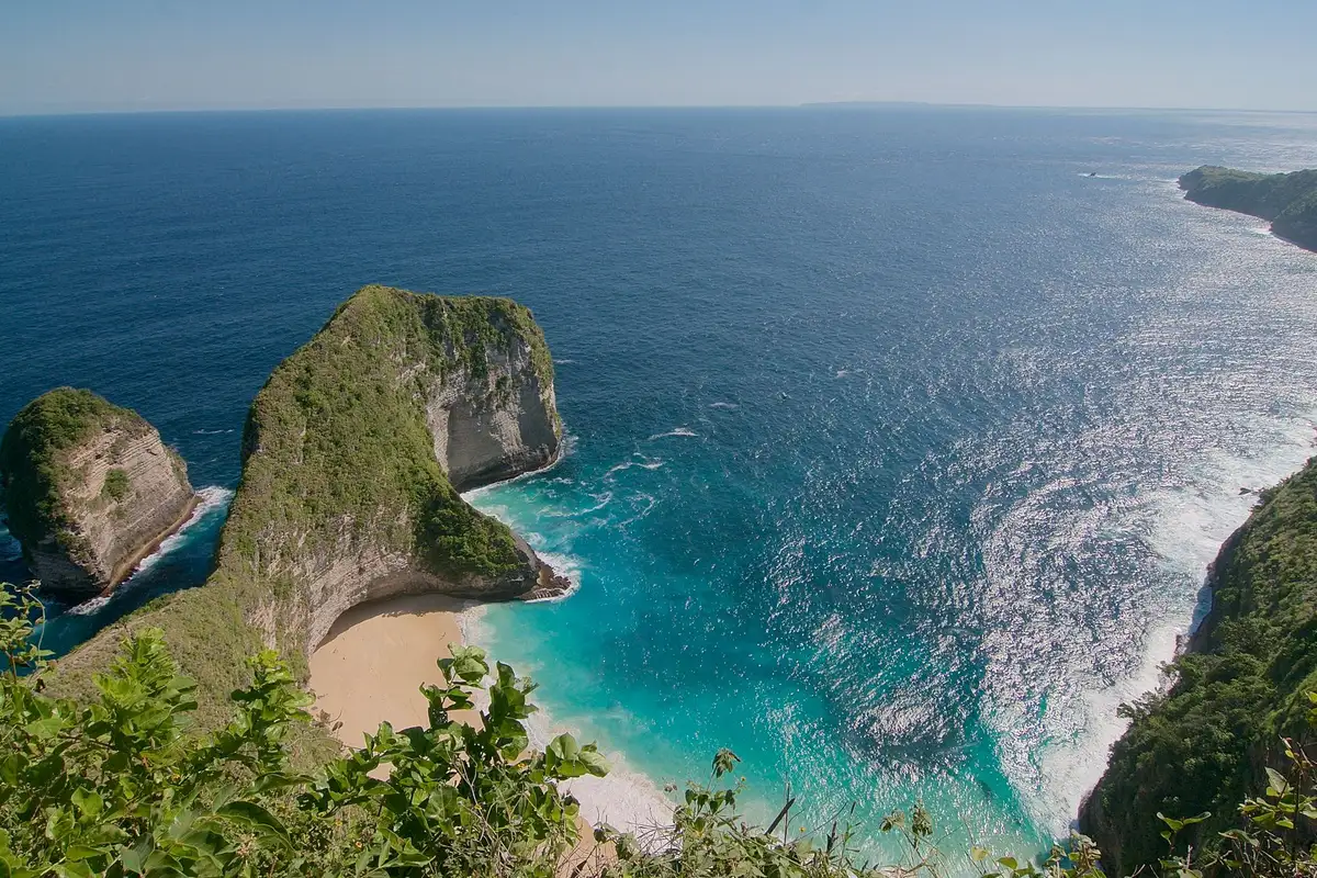 Nusa Penida: praias, custos e como chegar sem perrengue