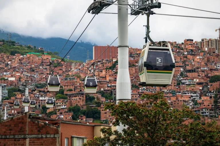 Metrocable de Medellín: preço, linhas e como chegar ao Arví