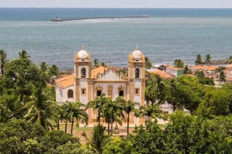 Olinda: ladeiras históricas e carnaval sem se perder