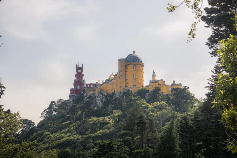 Sintra em 1 dia: Pena, Regaleira e centro sem correria