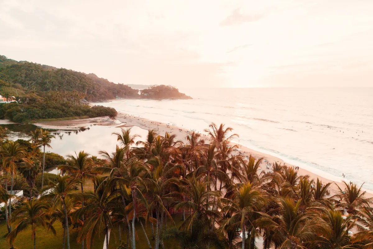 Vista aérea do litoral da Riviera Nayarit