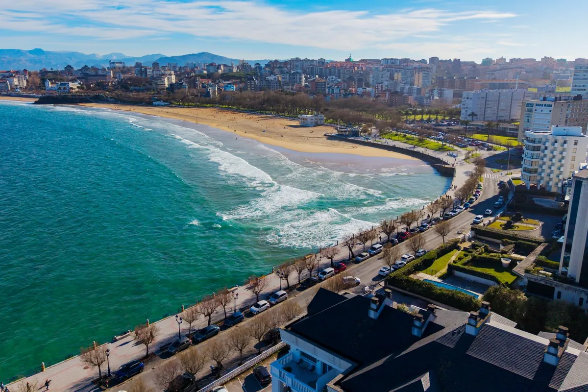 Praia de El Sardinero, em Santander