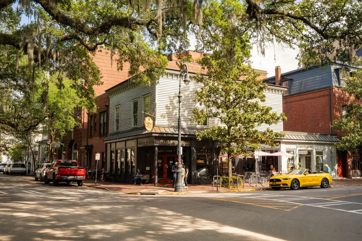 Café no centro histórico de Savannah