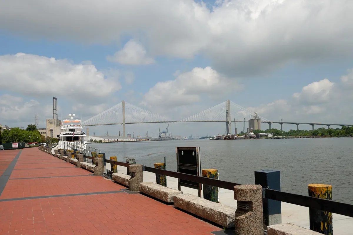 Orla do rio Savannah vista de River Street