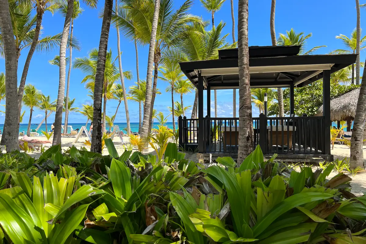 Cenário costeiro para atividade de aventura em Punta Cana