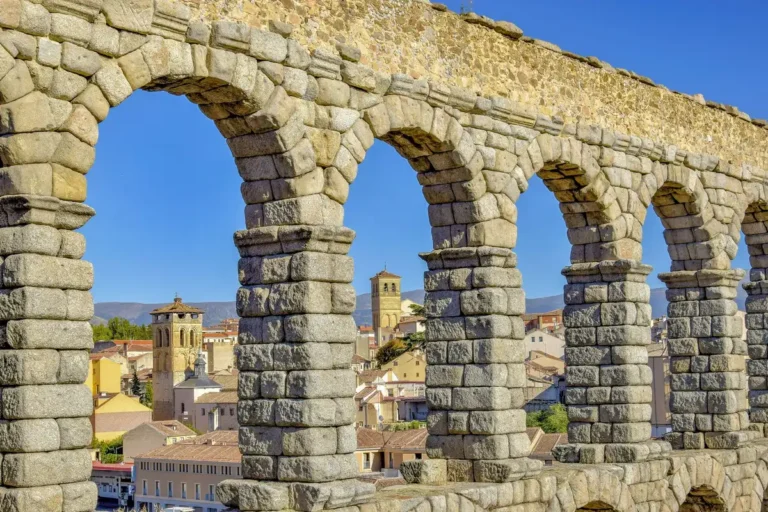 Segóvia, Espanha: o que fazer em 1 dia, Aqueduto e Alcázar