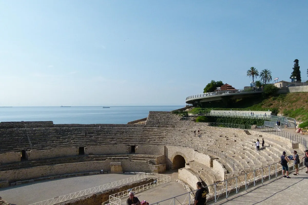 Anfiteatro romano de Tarragona voltado para o Mediterrâneo