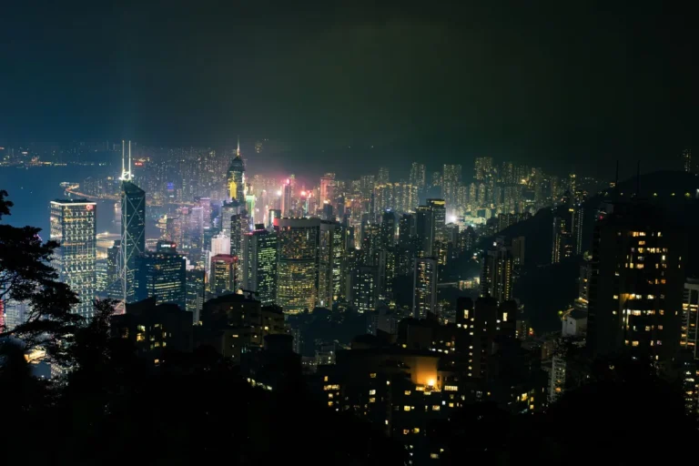 Victoria Peak: melhor horário, Peak Tram e vista sem fila