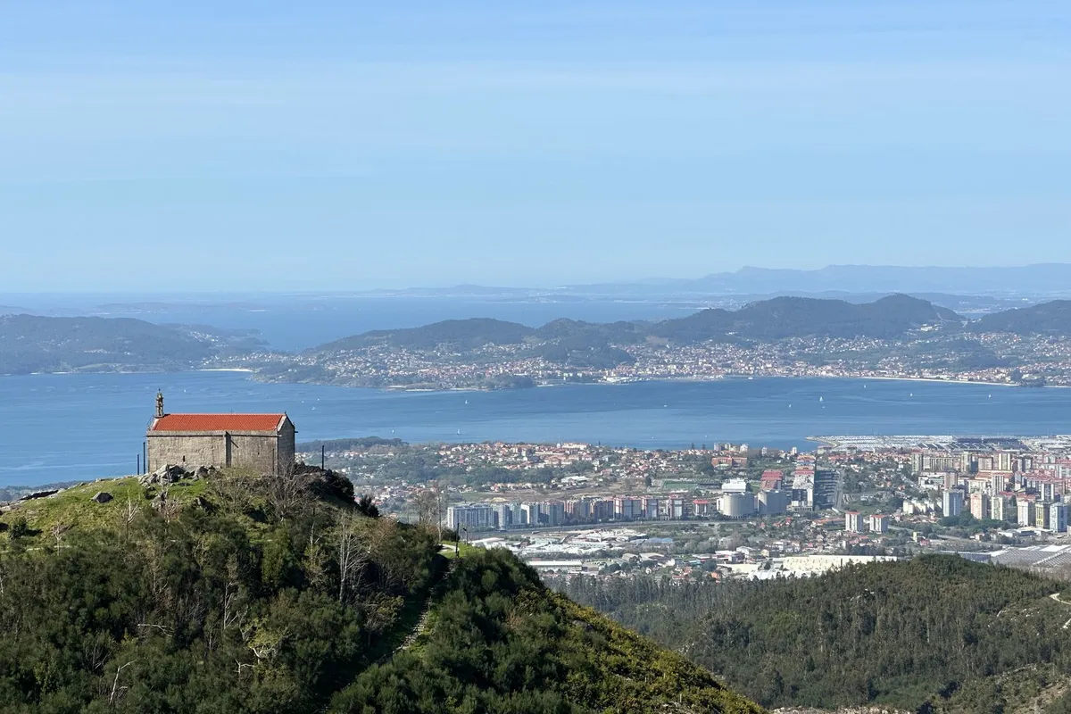Vista panorâmica de Vigo e da ria
