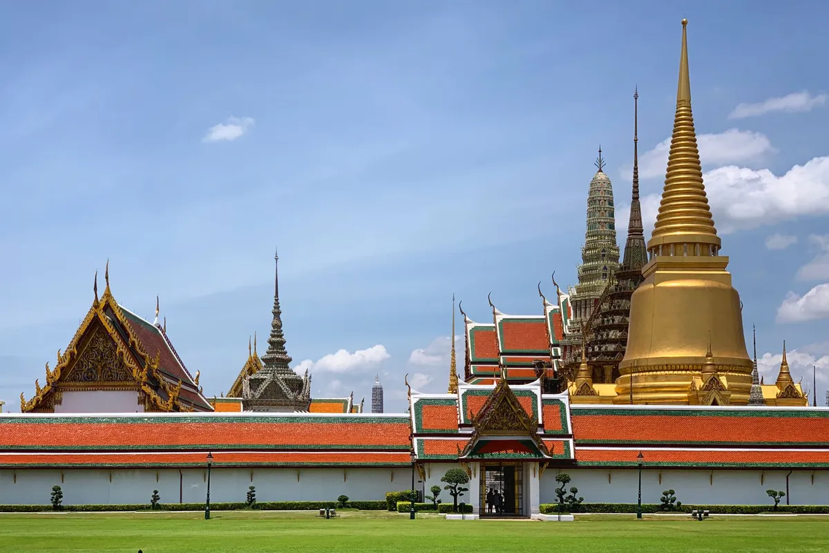 Templo Wat Phra Kaew com o Buda de Esmeralda no complexo do Grande Palácio de Bangkok