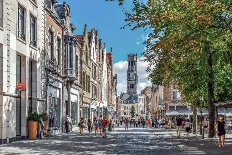 Bruges: dia perfeito de chocolate e canais na Bélgica