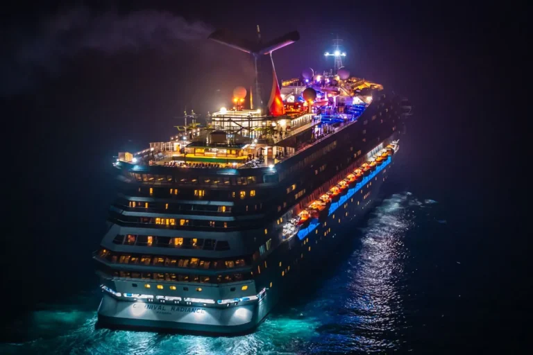 Cruzeiro de Carnaval 2027: 6 navios, datas e preços