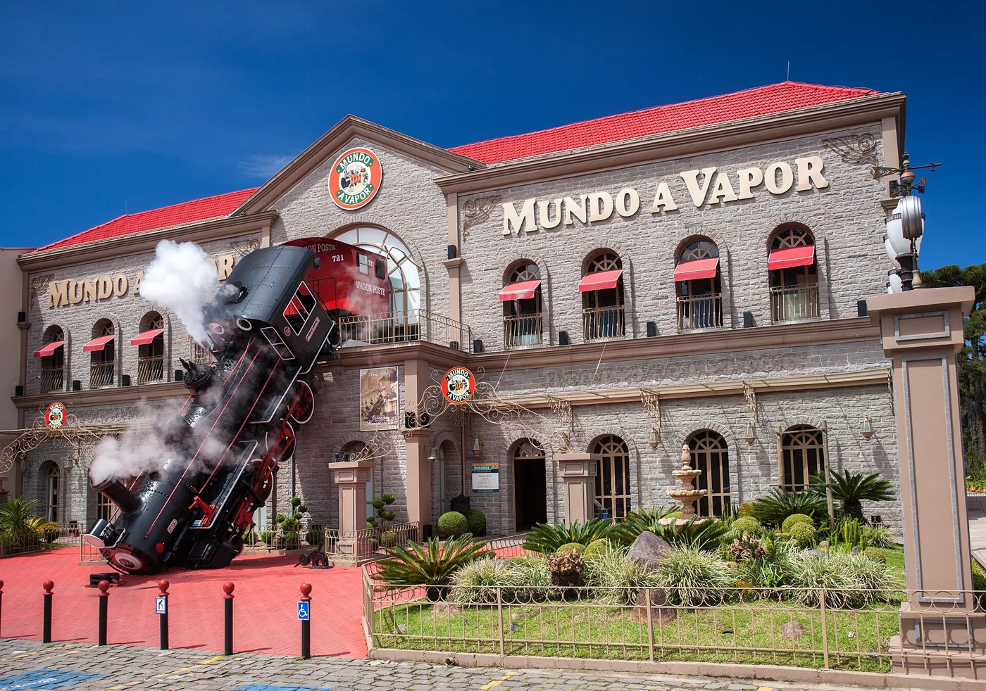 Fachada do Mundo a Vapor em Canela
