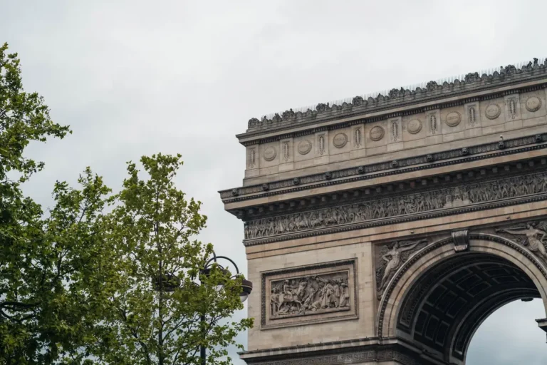 New Year's Eve in Paris 2027: Arc de Triomphe, Cruises & Transport
