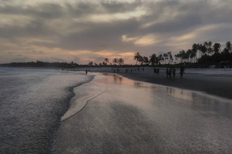 Praia do Francês (AL): piscina natural, surf e como chegar