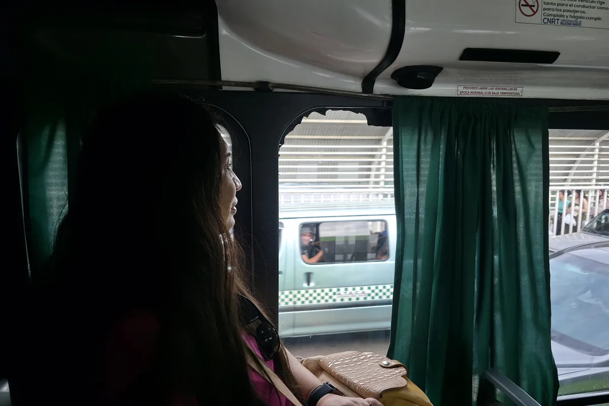 Interior de transporte público em Foz do Iguaçu