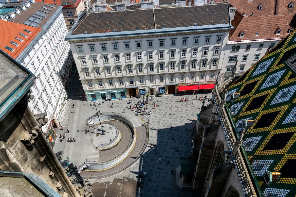 Vista de la Stephansplatz en Viena, plaza del recorrido público de la Nochevieja
