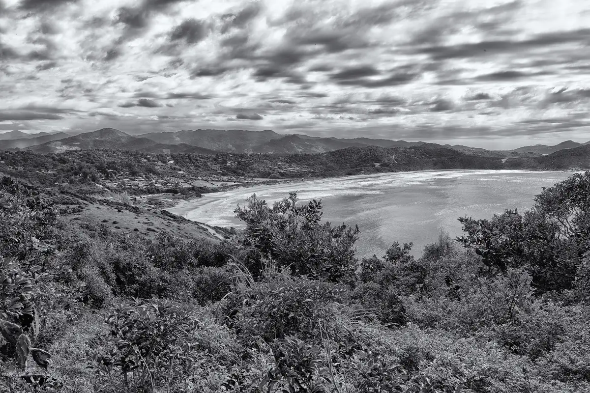 Vista panorâmica da baía da Praia do Rosa