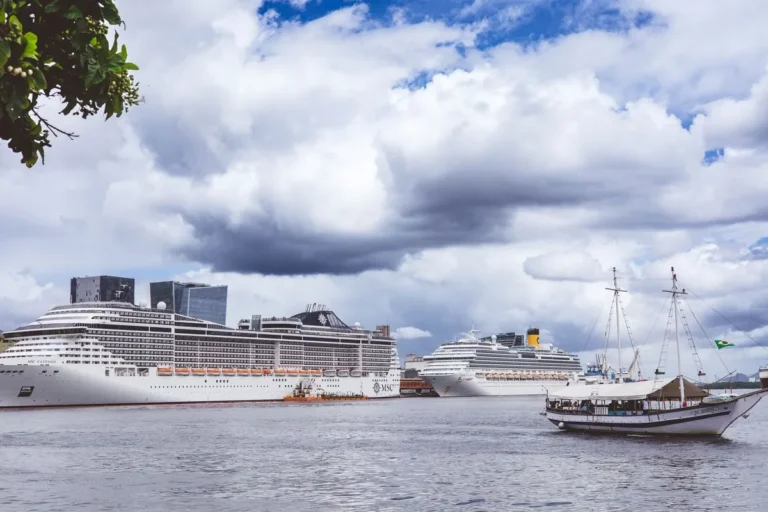 Temporada de cruzeiros 2026/2027 no Brasil: navios, portos e datas