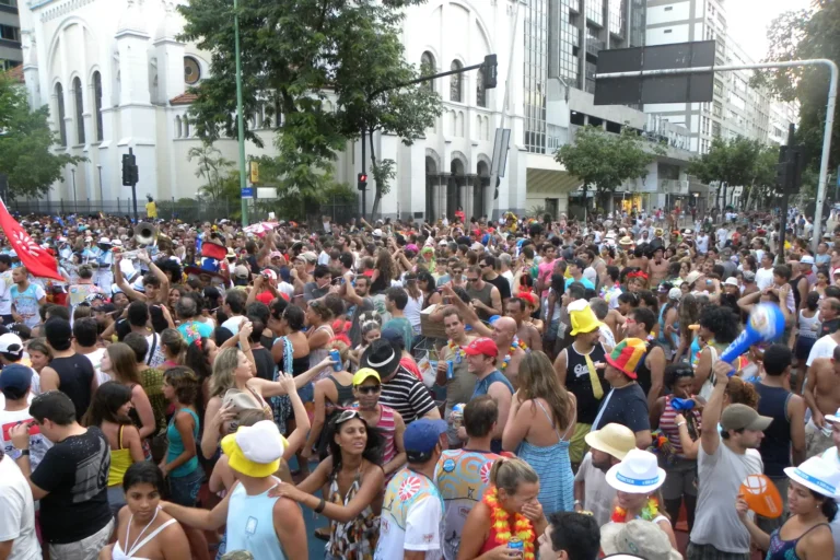 Blocos de Carnaval no Rio 2027: agenda por dia